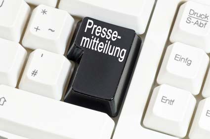 Erfolg durch PR SEO SMO Computertastatur "Online-Pressemitteilung"